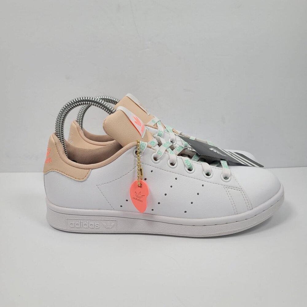 Adidas Stan Smith Women's White Halo Blush Sneakers GW0571 US Size 6 NWT